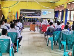Danramil 1710-07/Mapurujaya Bekali Wawasan Kebangsaan dan Bela Negara Siswa-Siswi Baru SMKN 2 Mimika