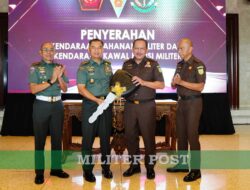 TNI Terima Hibah Mobil Kawal dan Mobil Tahanan Militer dari Kejaksaan RI