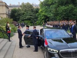 Menhan Prabowo Kunjungan Kerja ke Prancis, Temui Presiden Macron