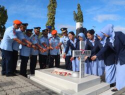 Peringatan ke-77 Hari Bakti TNI AU, Lanud El Tari Ziarah di TMP Dharma Loka Kupang