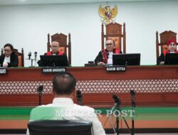 Hakim Ketua Bacakan Putusan Terdakwa pada Sidang Lanjutan Perkara Tanah Mabes TNI Jatikarya