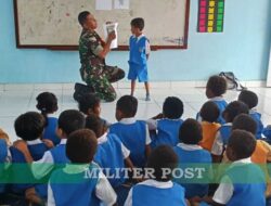 Babinsa Kuala Kencana Bekali Materi Wawasan Kebangsaan kepada Anak-Anak TK