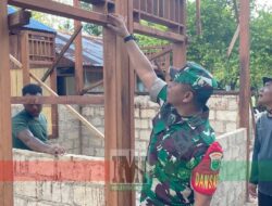 Letkol Czi Tri Wibowo Angga Astono Turun Langsung Chek Pembangunan RTLH di Distrik Kofiau