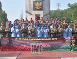 Ziarah Rombongan di Surabaya Dalam Rangka HUT Ke-79 Korps Marinir