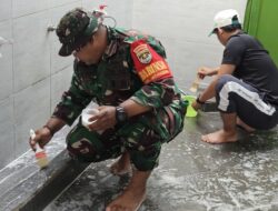 Babinsa Jatiraden Pelopori Gerakan Bersih Masjid dan Mushola